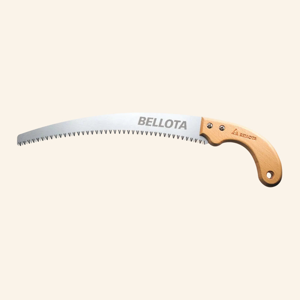 Pruning saw with wooden handle and 'Bellota' branding 